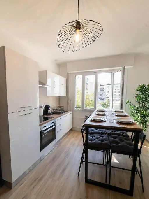 Apartment Appartement Climatise Gare St-Charles Marseille France