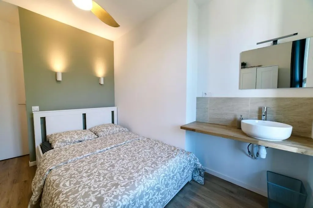 Appartement Climatise Gare St-Charles Marseille Apartment