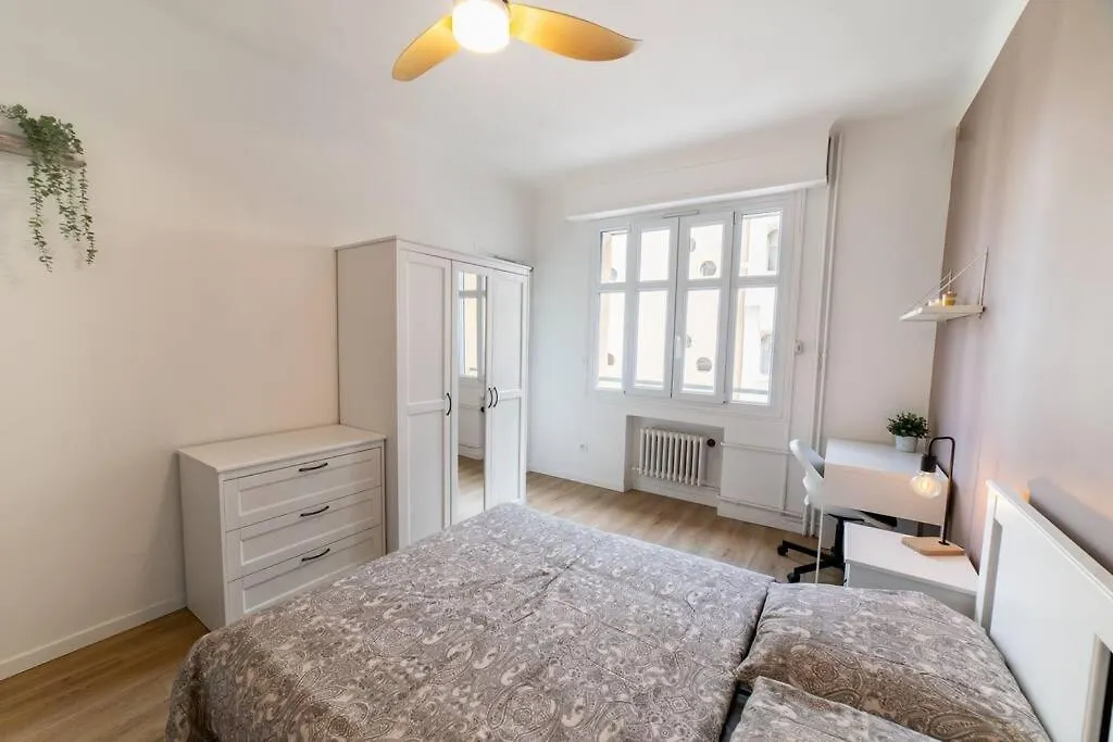 Appartement Climatise Gare St-Charles Marseille 0*,  France